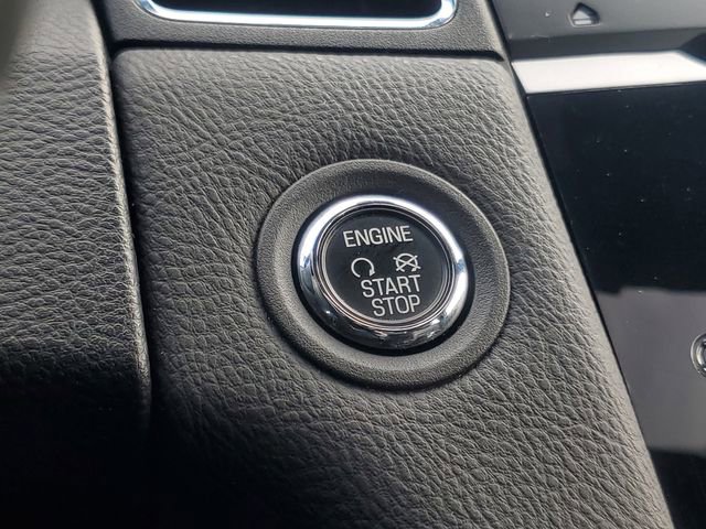 Used 2018 Ford Taurus SHO image 13