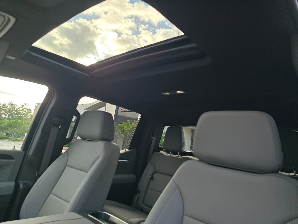 New 2026 GMC Sierra 1500 SLT w/ SLT Premium Plus Package image 12