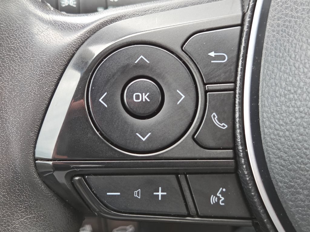 Used 2019 Toyota RAV4 XLE Premium w/ Cold Weather Package AWD/4WD image 13