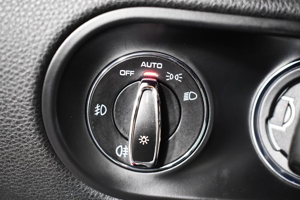 Used 2018 Porsche Macan S AWD/4WD image 44