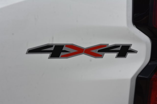 New 2026 Chevrolet Colorado W/T w/ WT Custom Package AWD/4WD image 11