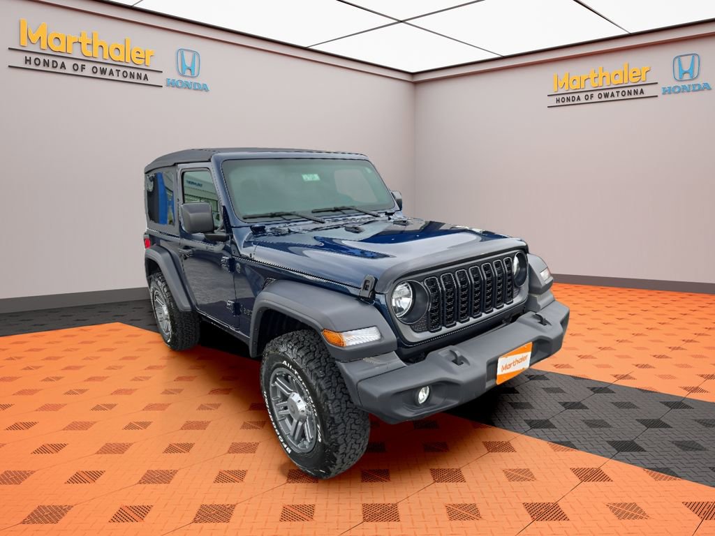 Used 2025 Jeep Wrangler Sport AWD/4WD image 7