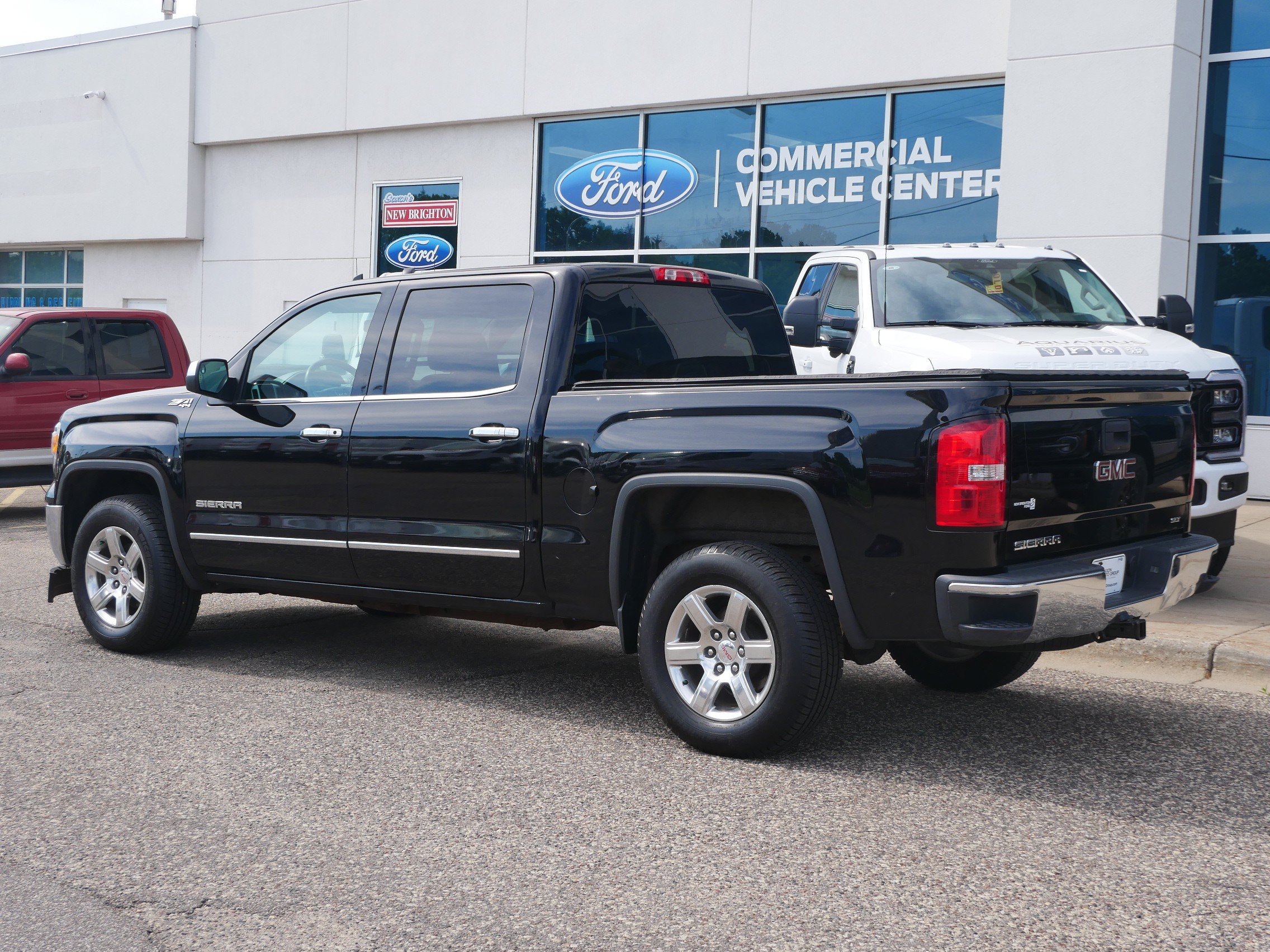 Used 2014 GMC Sierra 1500 SLT w/ Suspension Package, Off-Road AWD/4WD image 26