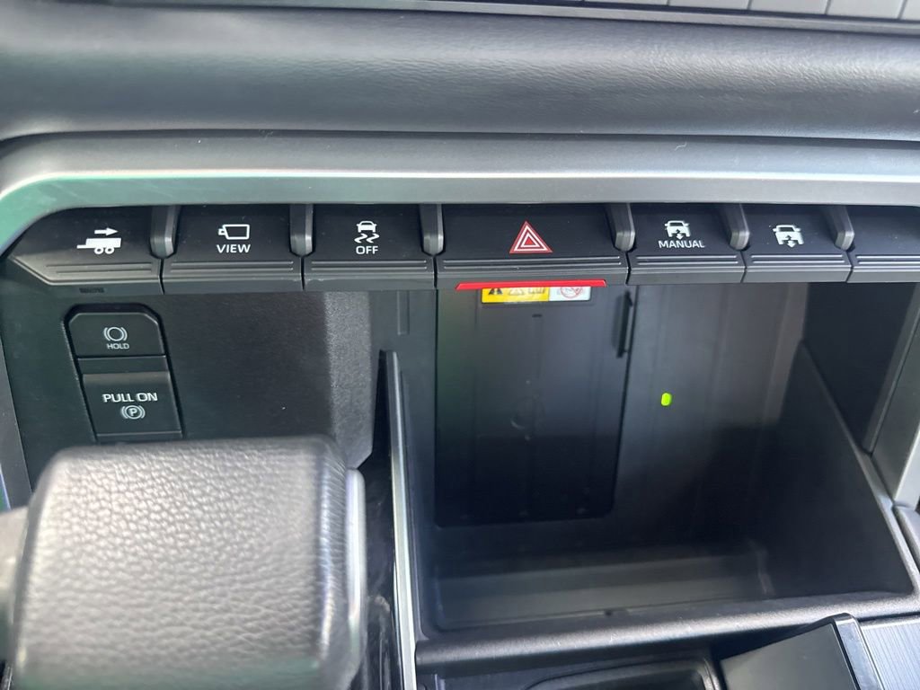 Used 2022 Toyota Tundra Platinum w/ Advanced Package image 59