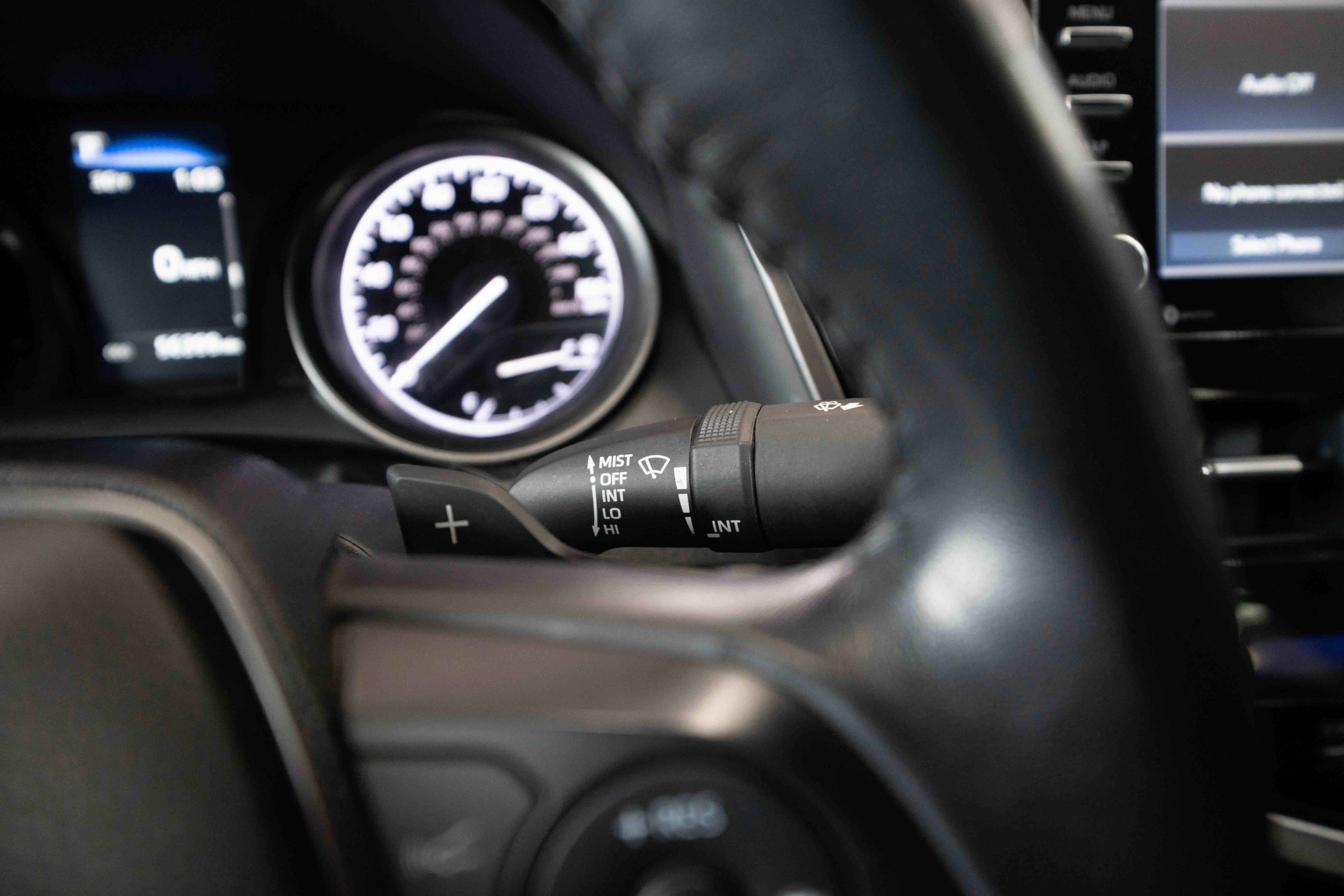 Used 2024 Toyota Camry SE image 14