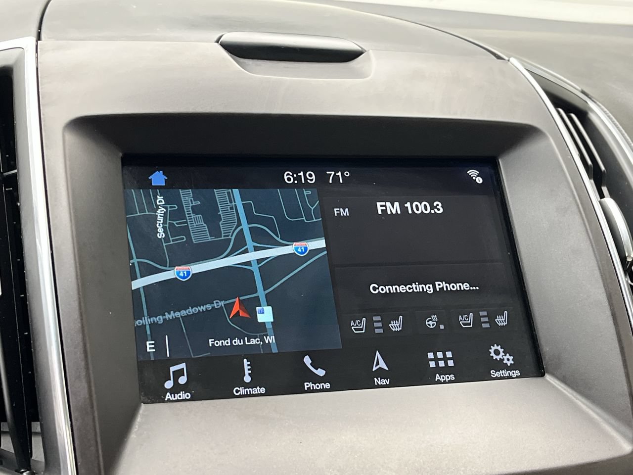 Used 2018 Ford Edge Titanium w/ Equipment Group 302A AWD/4WD image 20
