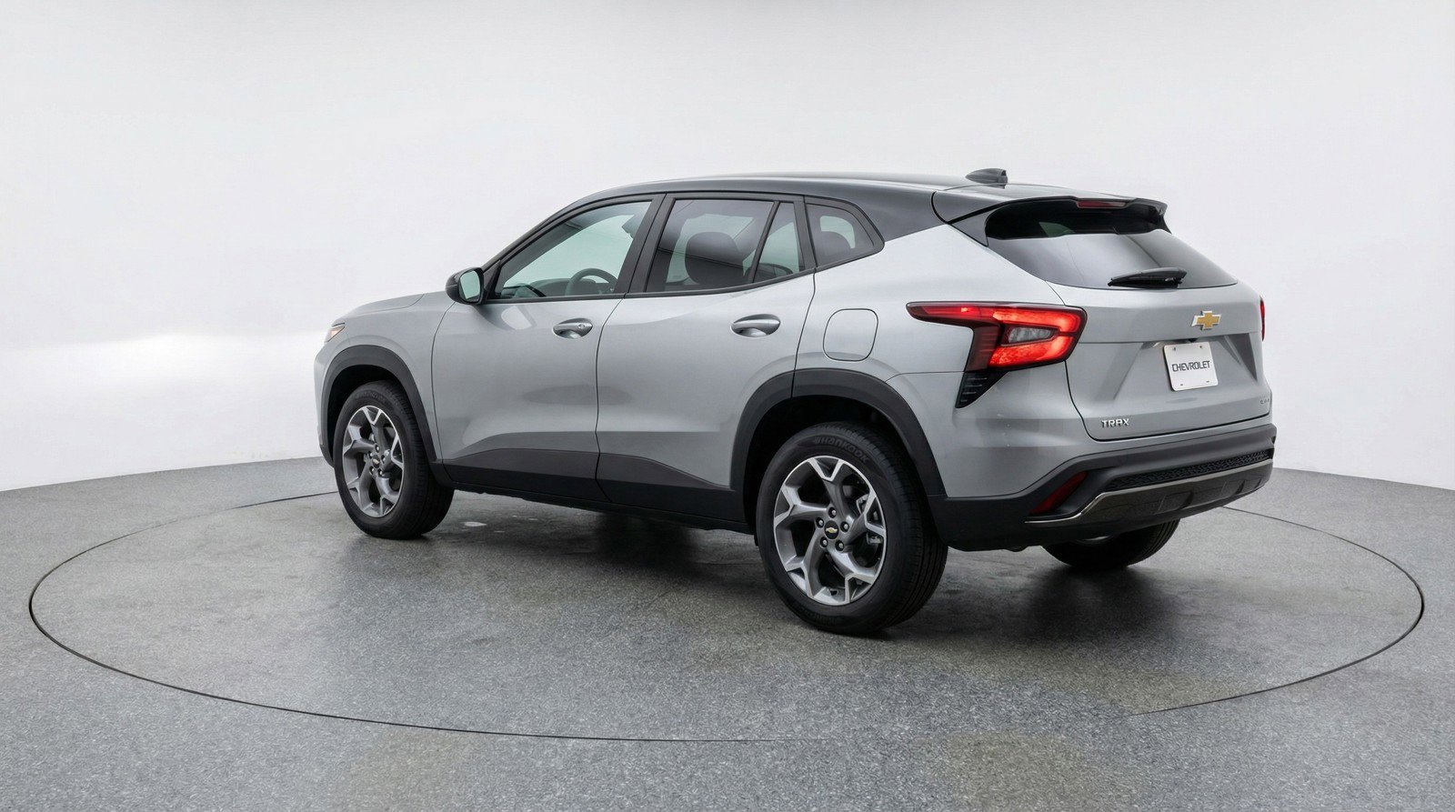 Used 2025 Chevrolet Trax LT w/ LT Convenience Package image 6