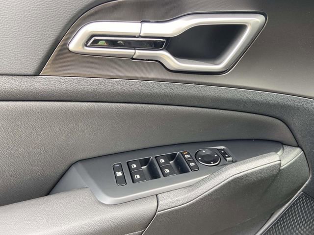 New 2026 Kia Sportage EX FWD image 13