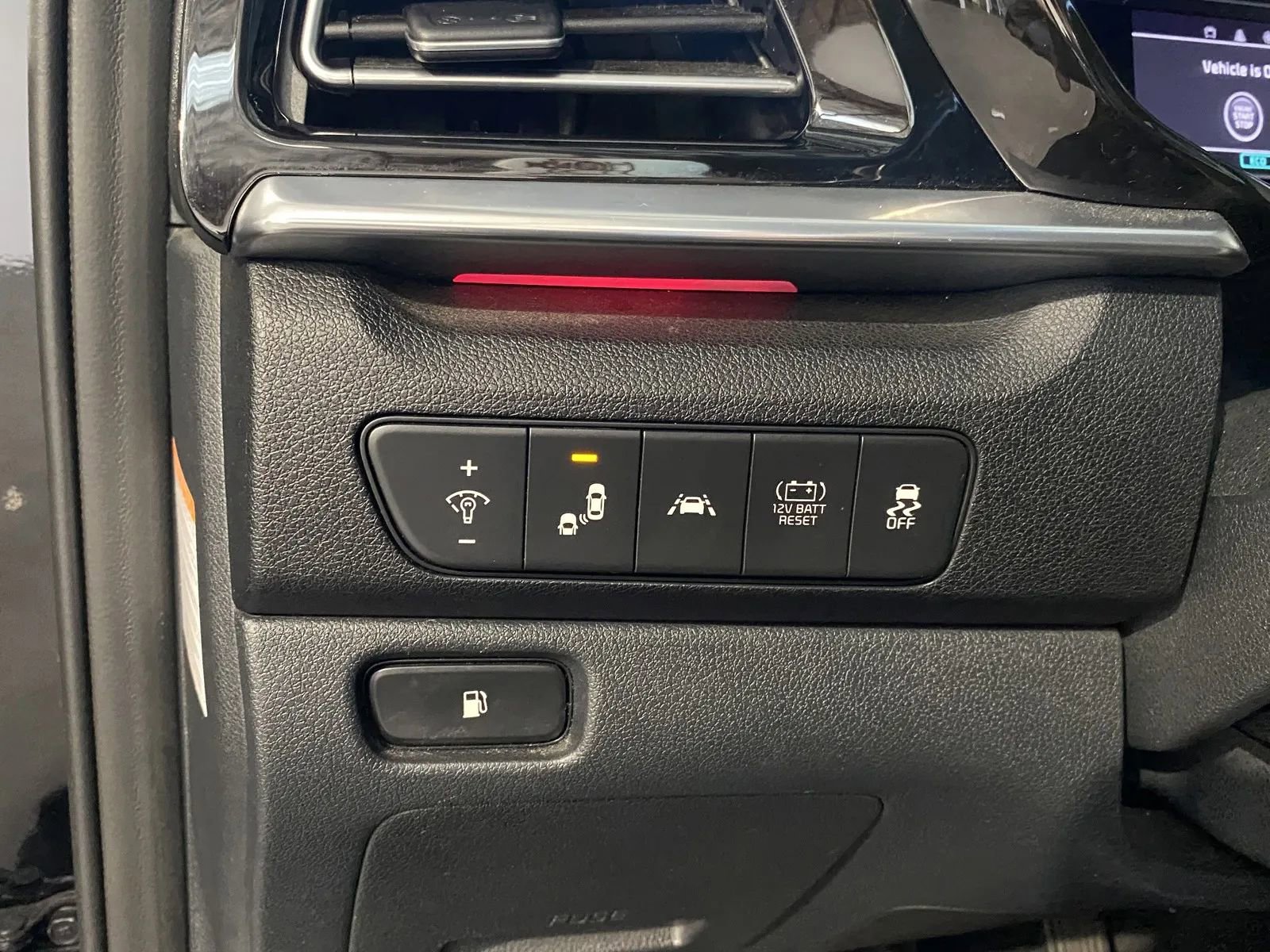 Used 2022 Kia Niro LXS image 12