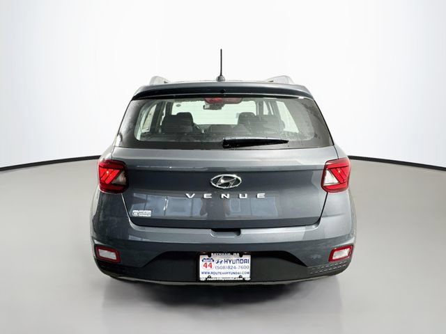 New 2026 Hyundai Venue SEL FWD image 7