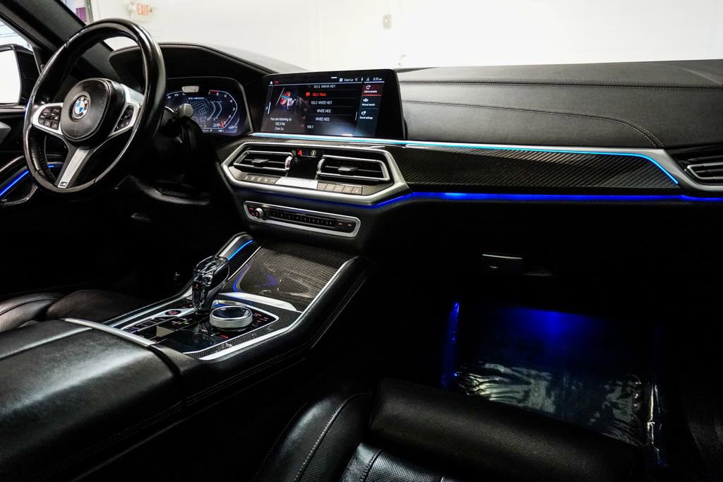 Used 2021 BMW X6 M50i w/ Executive Package image 14
