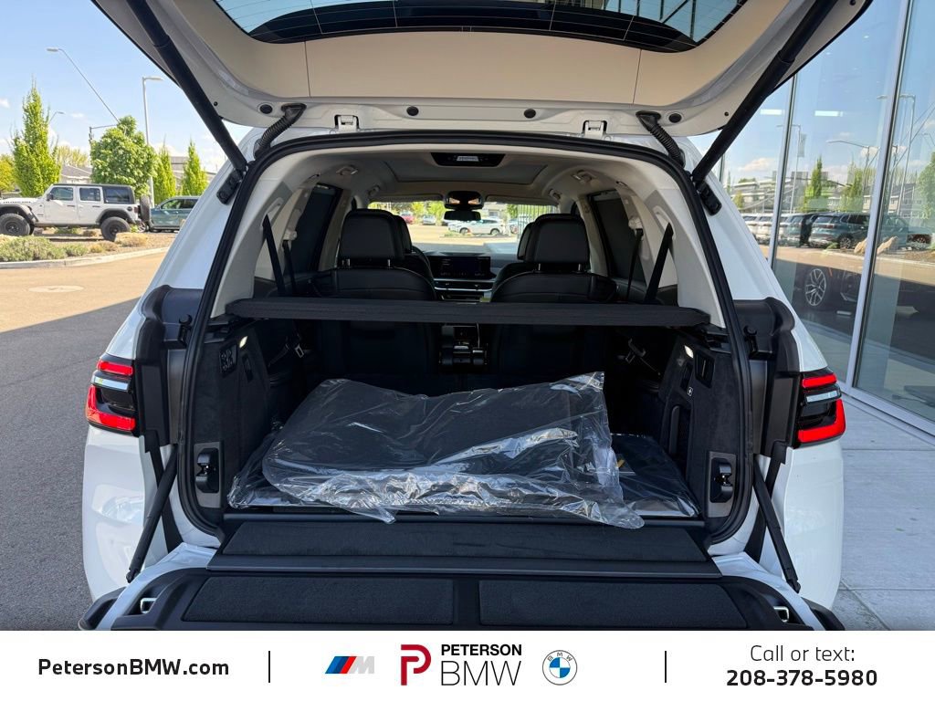 New 2027 BMW X7 xDrive40i w/ Premium Package AWD/4WD image 15