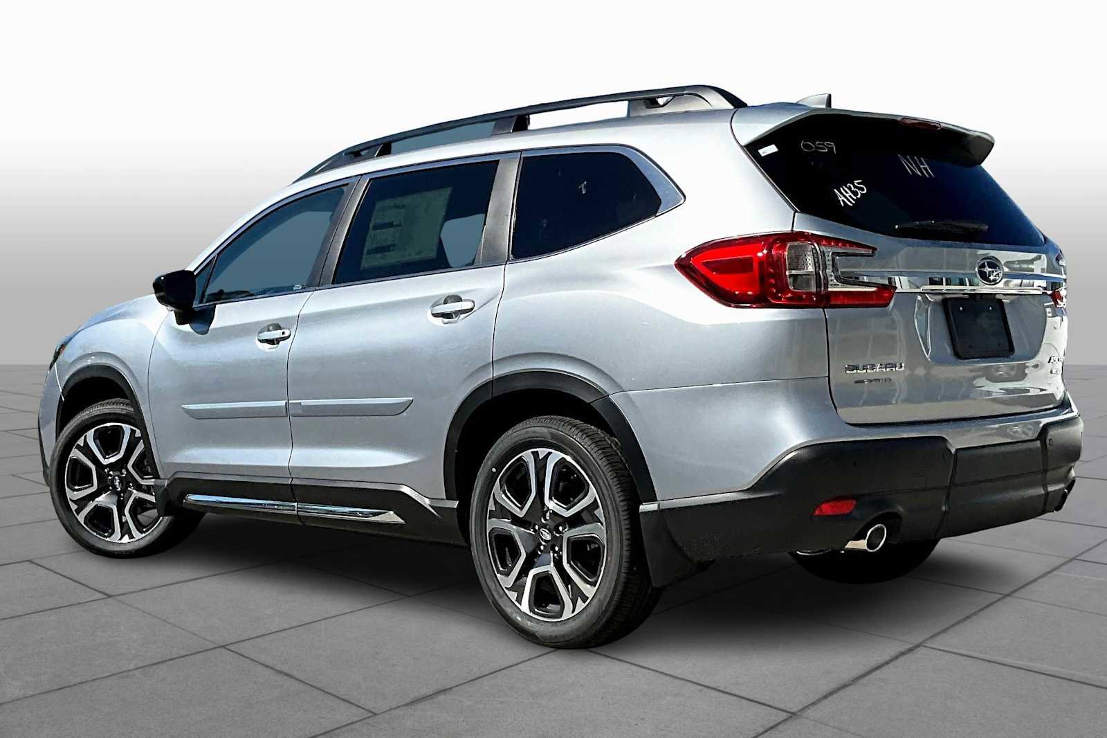 New 2025 Subaru Ascent Limited image 11