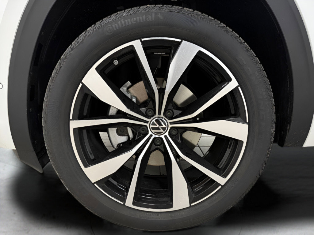 New 2026 Volkswagen Atlas Cross Sport SEL Premium R-Line image 20