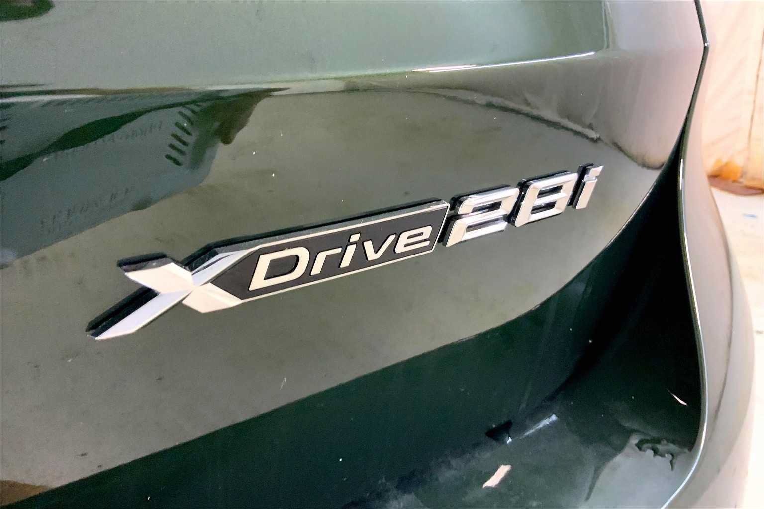 Used 2025 BMW X1 xDrive28i AWD/4WD image 15