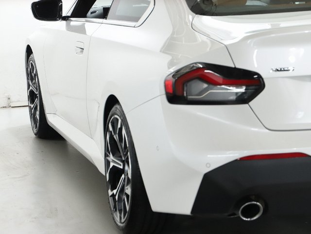 Used 2025 BMW 230i xDrive Coupe w/ Premium Package AWD/4WD image 40