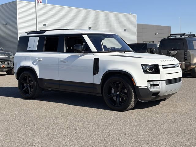 Used 2020 Land Rover Defender 110 SE image 4