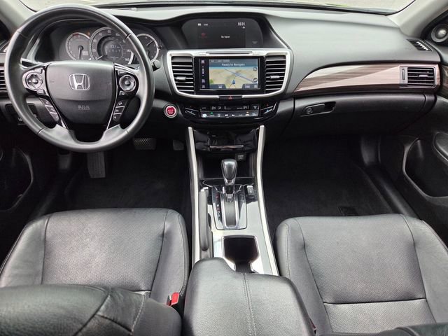 Used 2016 Honda Accord Touring image 13