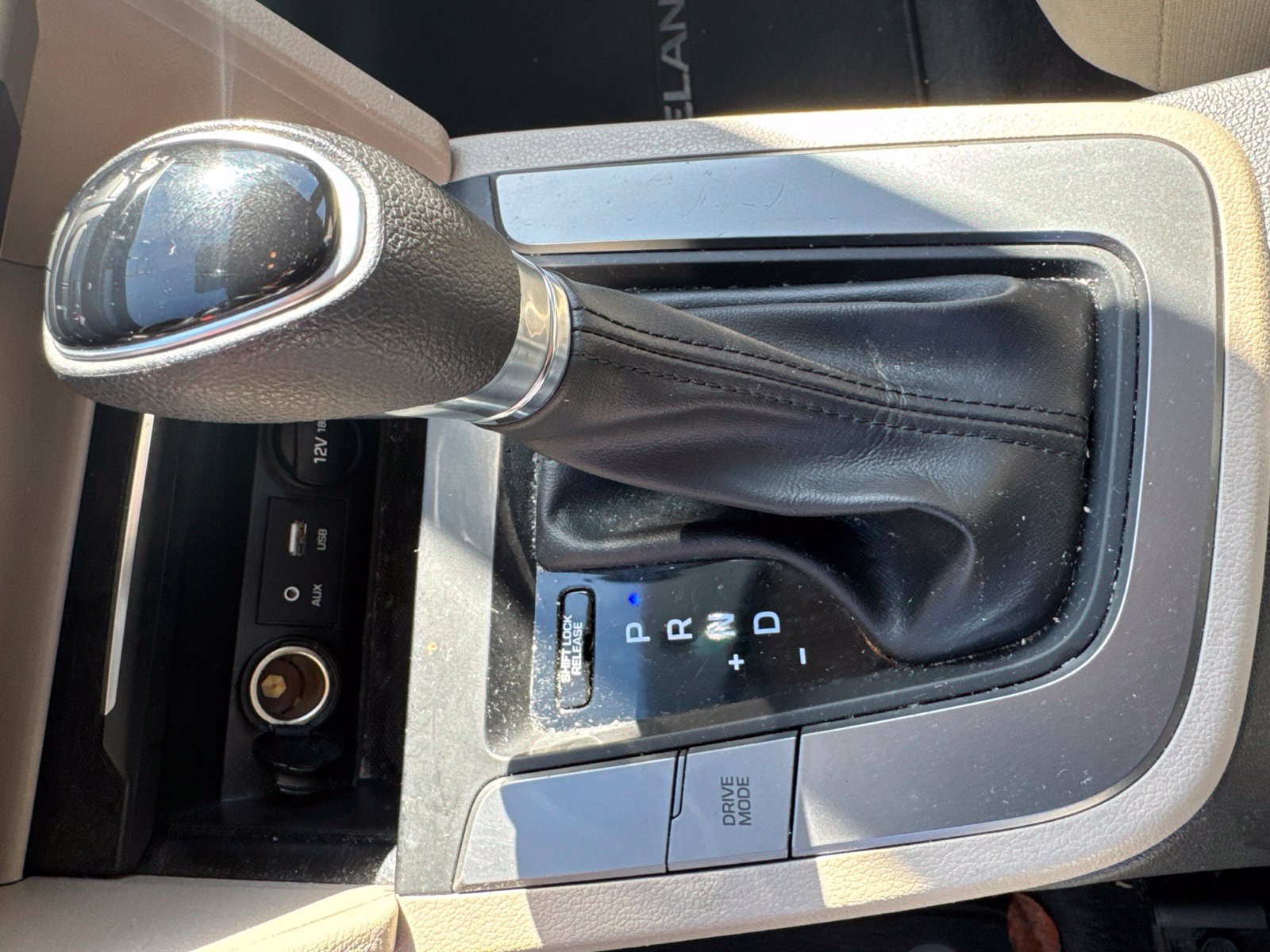Used 2018 Hyundai Elantra SEL FWD image 19