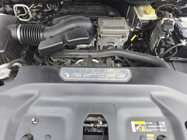 Used 2022 Jeep Wagoneer Series III w/ Premium Group I AWD/4WD image 33