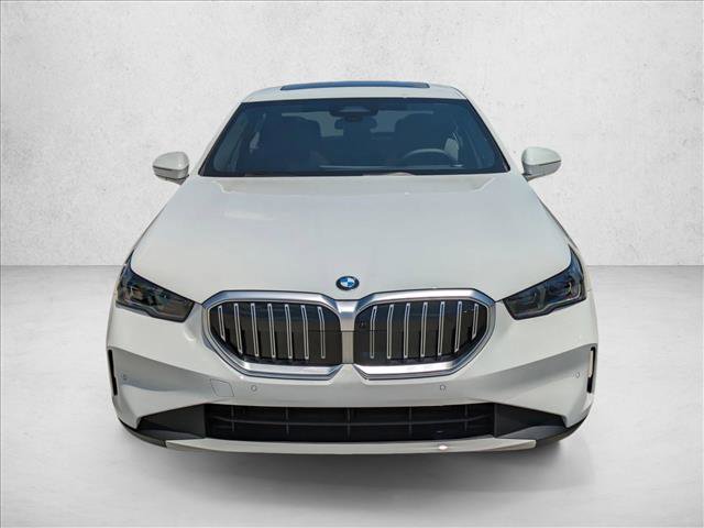 Used 2026 BMW 540i xDrive w/ Premium Package image 6