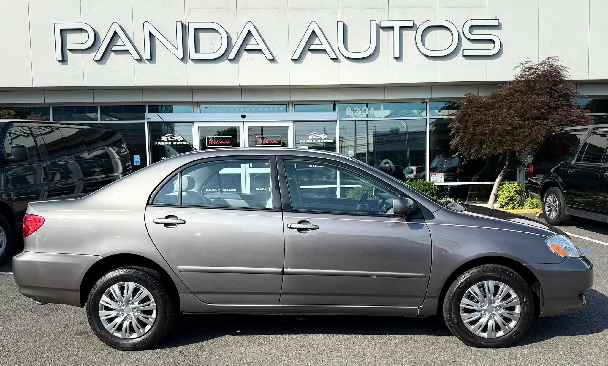 Used 2004 Toyota Corolla LE FWD image 8