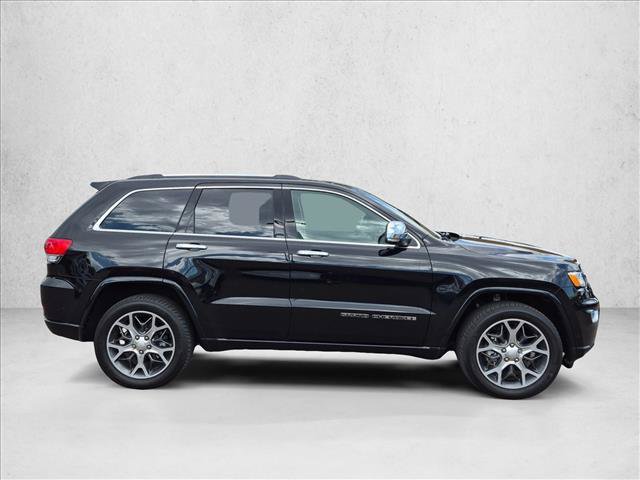 Used 2020 Jeep Grand Cherokee Overland AWD/4WD image 4