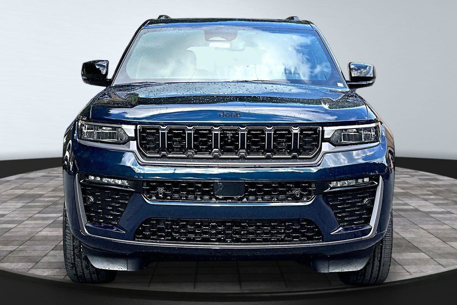 New 2027 Jeep Grand Cherokee L Limited AWD/4WD image 2