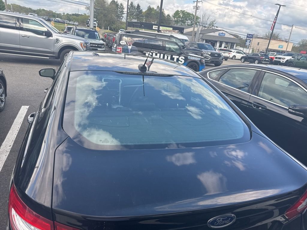 Used 2016 Ford Fusion SE w/ Equipment Group 202A AWD/4WD image 8