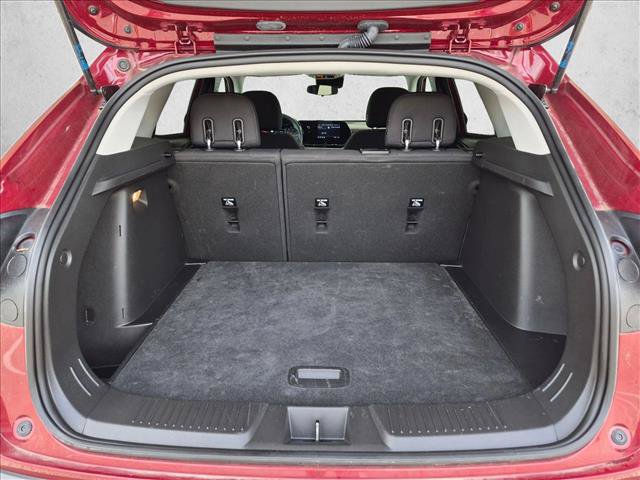 Used 2025 Chevrolet Trax LS w/ LS Convenience Package FWD image 6
