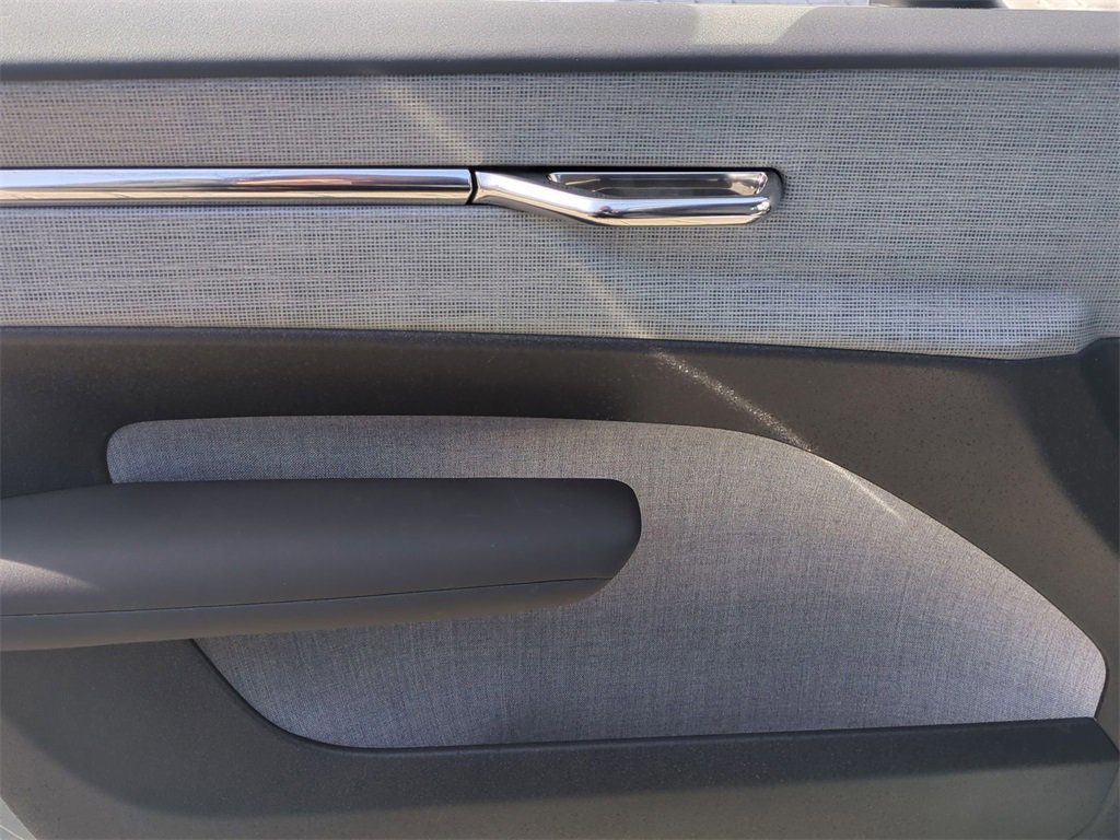 Used 2025 Volvo EX30 Ultra image 10