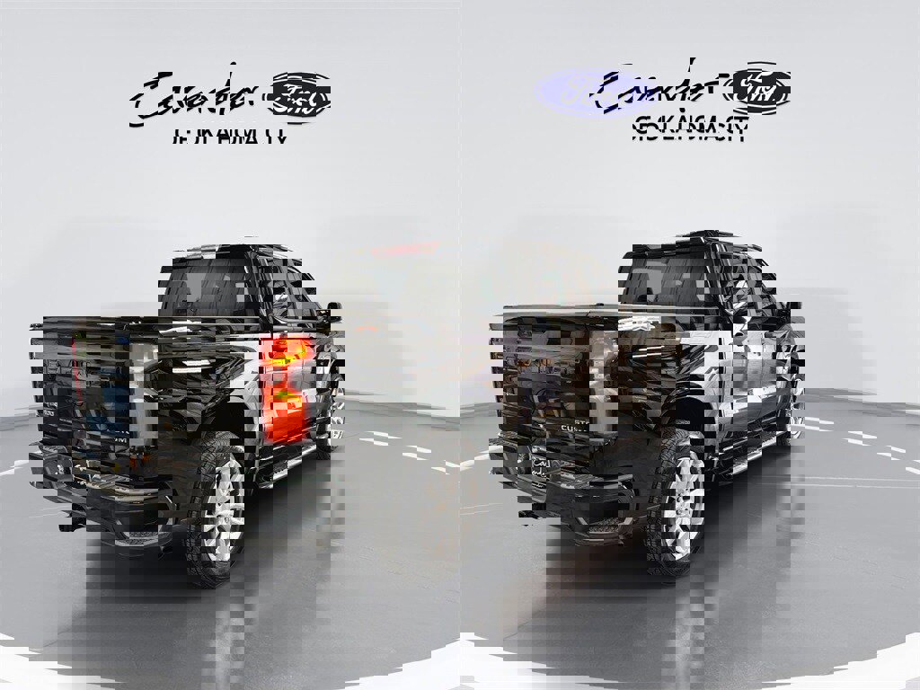 Used 2020 Chevrolet Silverado 1500 Custom w/ Custom Value Package image 8