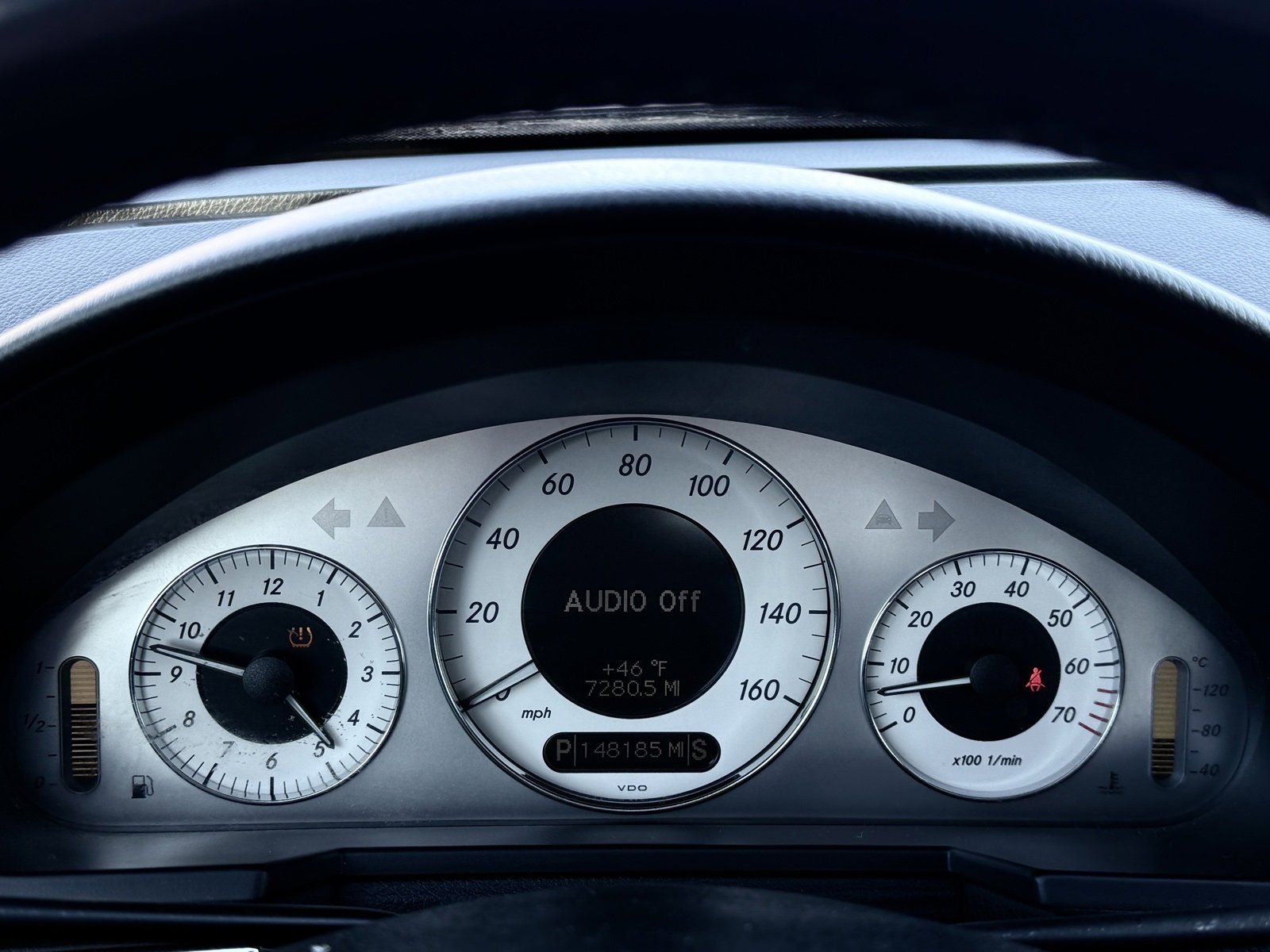 Used 2009 Mercedes-Benz E 350 Sedan image 26