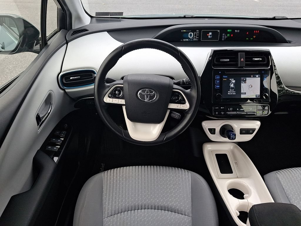 Certified 2018 Toyota Prius Three FWD image 11