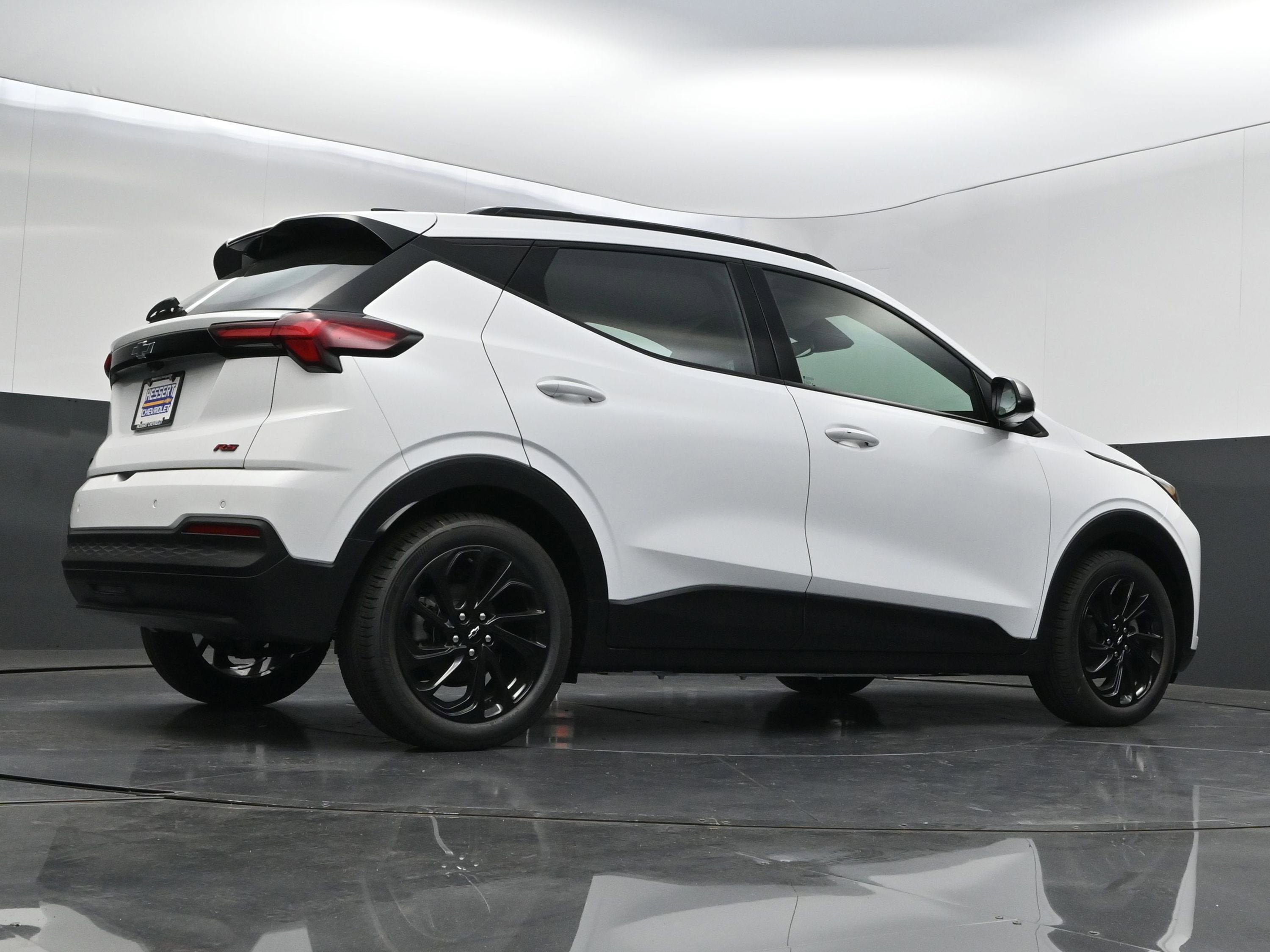 New 2027 Chevrolet Bolt RS FWD image 41