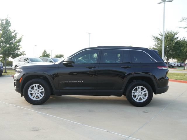 Certified 2024 Jeep Grand Cherokee Laredo RWD image 6