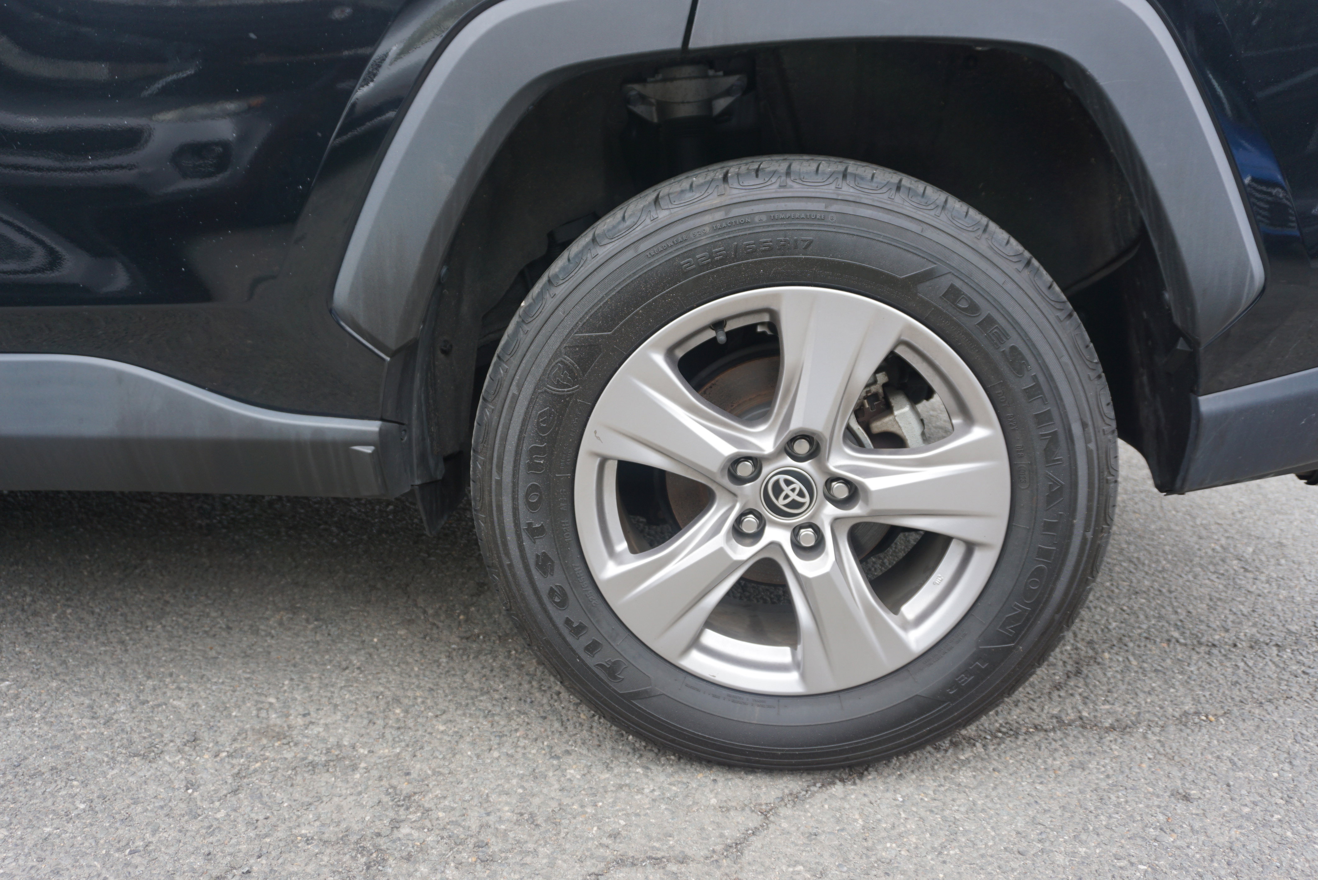 Used 2023 Toyota RAV4 XLE image 6