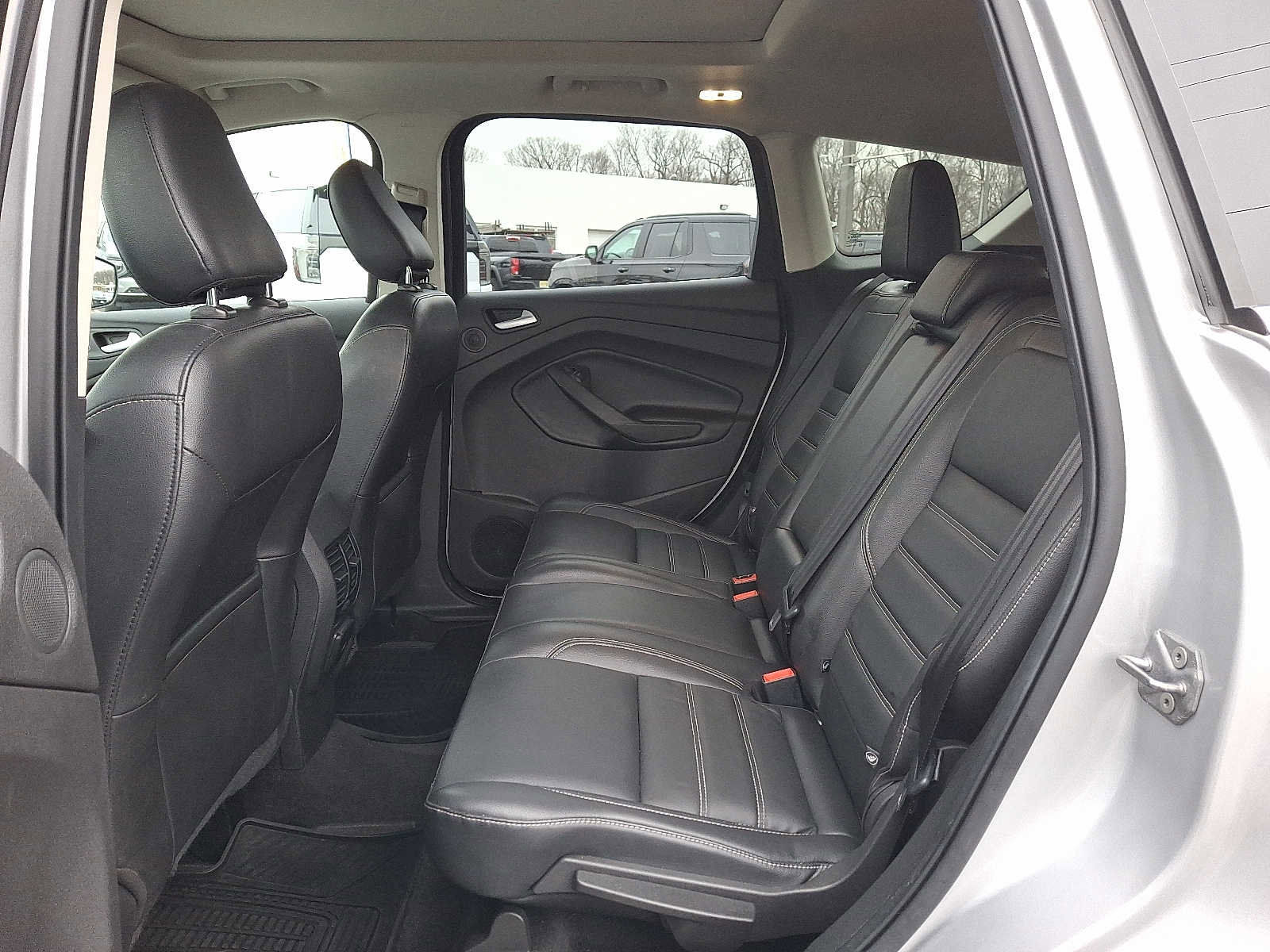 Used 2019 Ford Escape Titanium image 11
