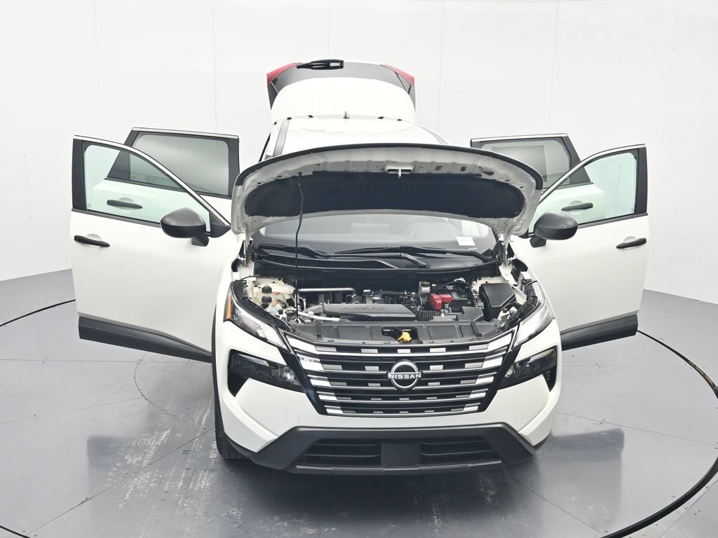 Used 2024 Nissan Rogue S FWD image 44