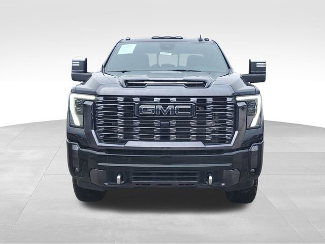 Used 2024 GMC Sierra 2500 Denali Ultimate image 2