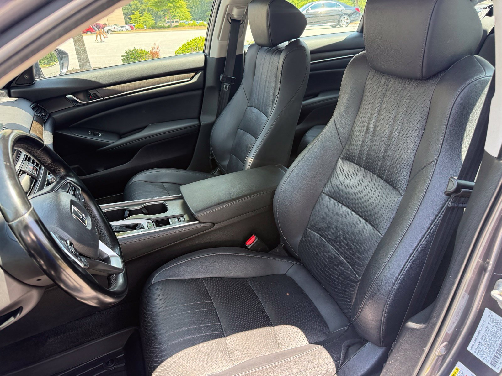 Used 2020 Honda Accord EX-L image 37
