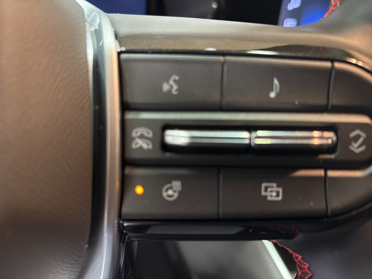 Used 2025 Chevrolet Colorado Z71 w/ Z71 Convenience Package 2 image 27