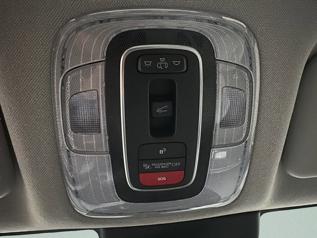 Certified 2025 Hyundai Elantra Limited image 29