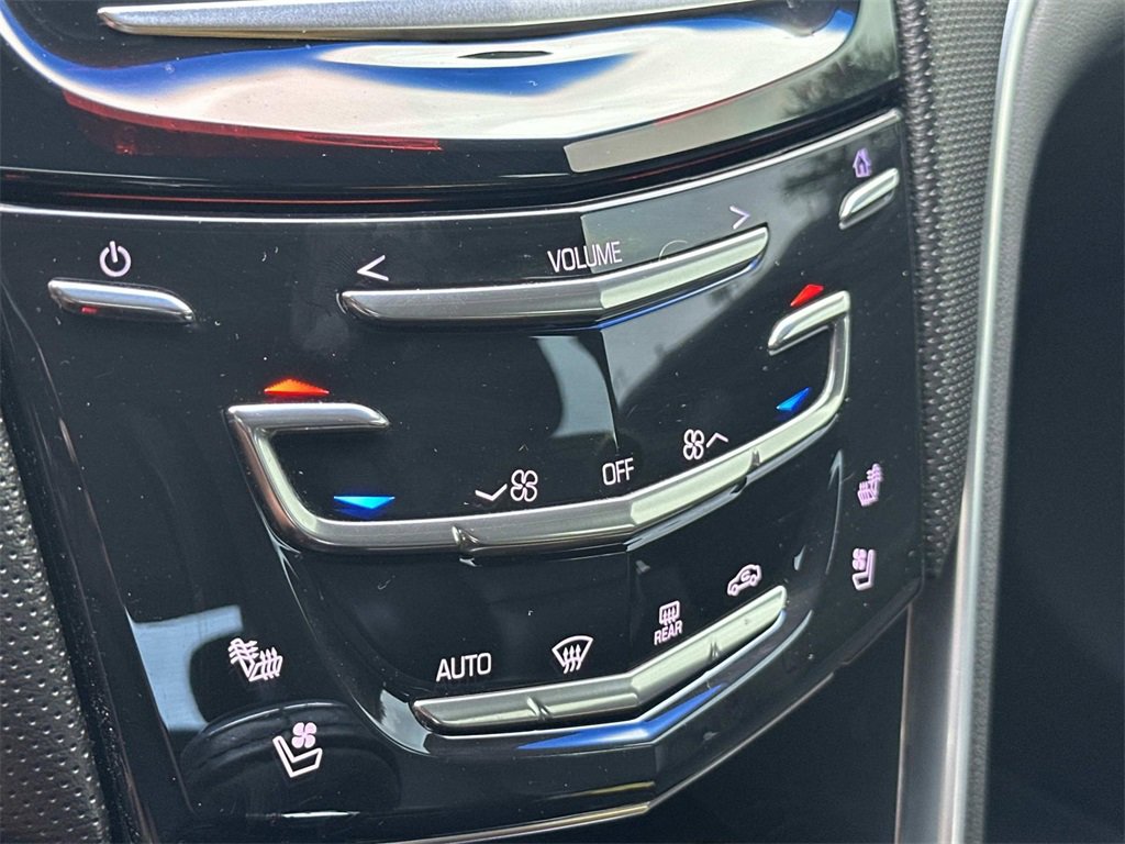 Used 2016 Cadillac XTS Luxury image 24