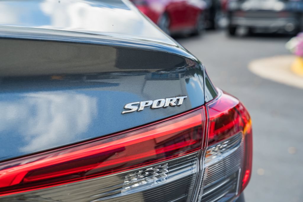 Used 2023 Honda Civic Sport image 8