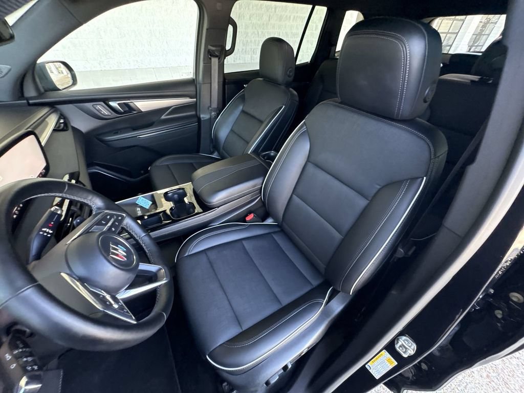 Certified 2025 Buick Enclave Preferred AWD/4WD image 19