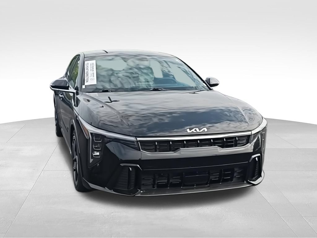 Used 2025 Kia K4 GT-Line w/ GT-Line Premium Package FWD image 3