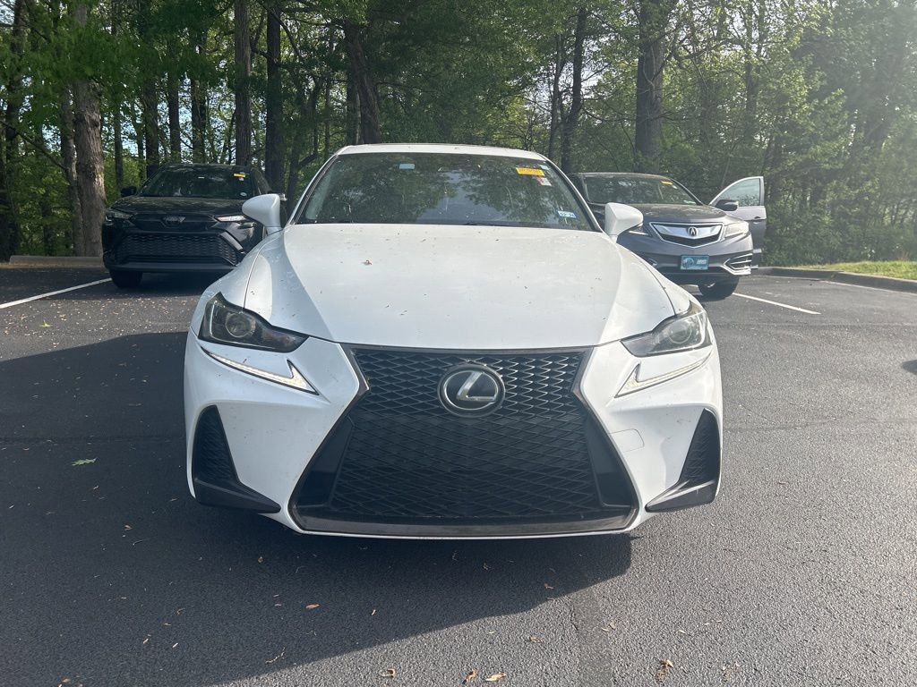 Used 2017 Lexus IS 200t image 9