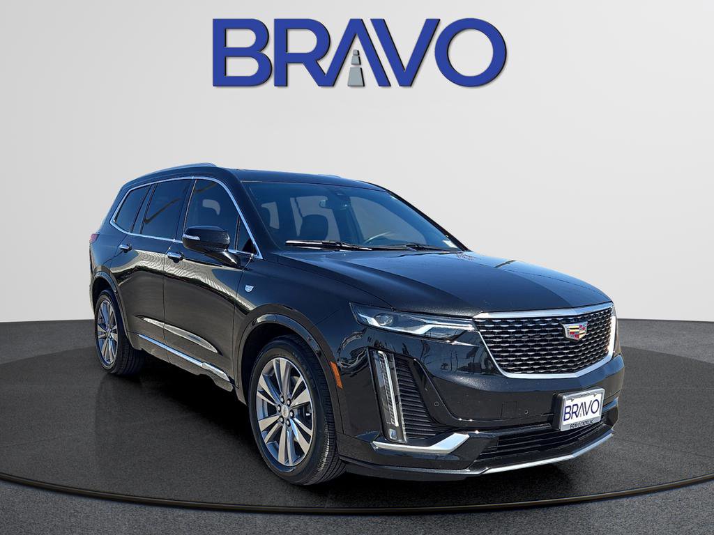 Used 2023 Cadillac XT6 Premium Luxury FWD image 2