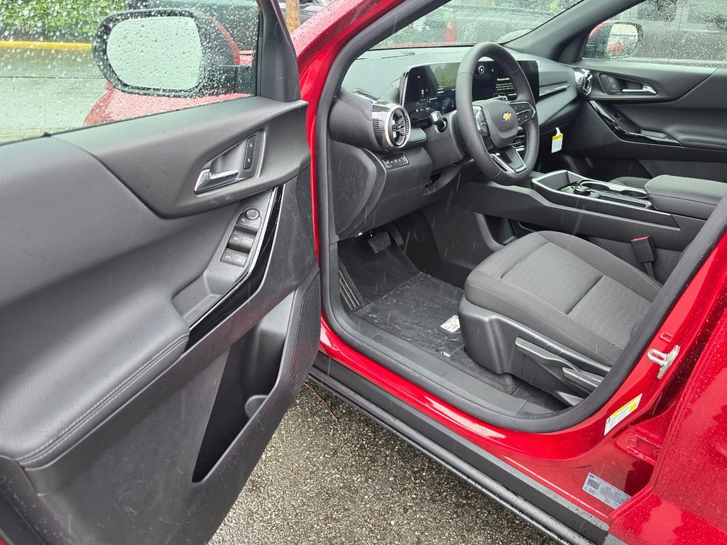 New 2026 Chevrolet Equinox LT w/ Safety and Technology Package AWD/4WD image 21